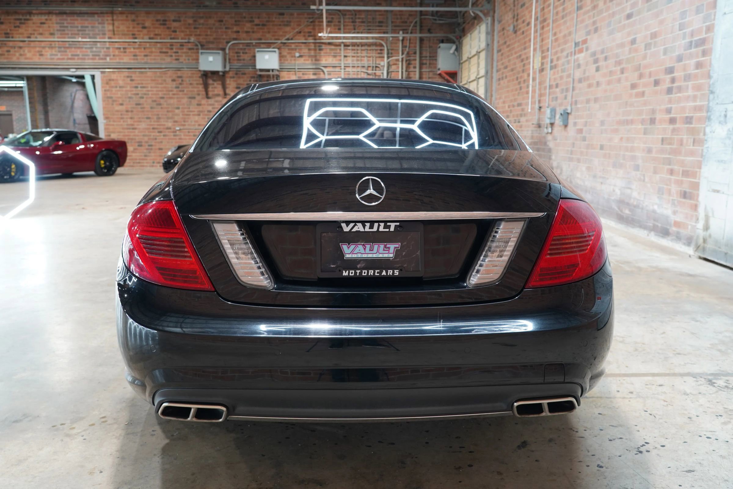 Used 2011 Mercedes-Benz CL 550 4MATIC w/ Sport Pkg Plus One image 13