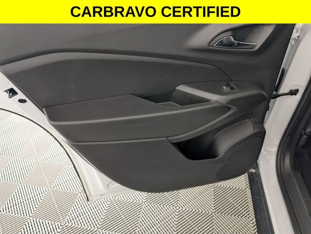 Certified 2025 Chevrolet Trax LT w/ LT Convenience Package FWD image 26