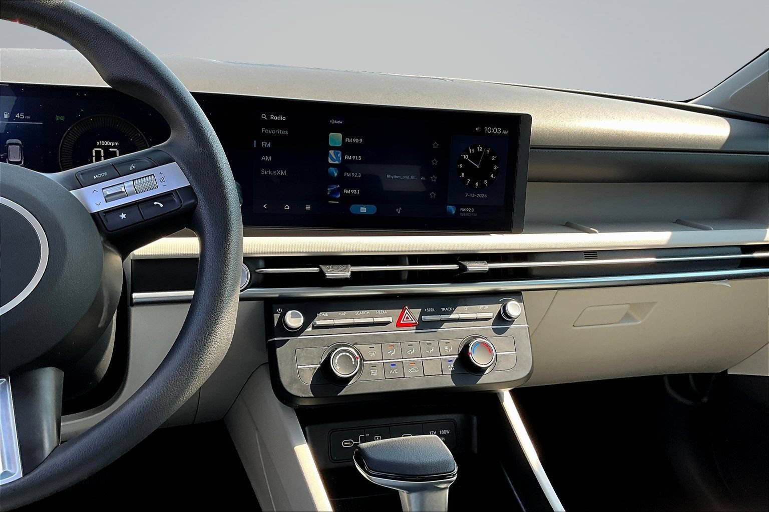 Used 2025 Hyundai Tucson SE FWD image 8
