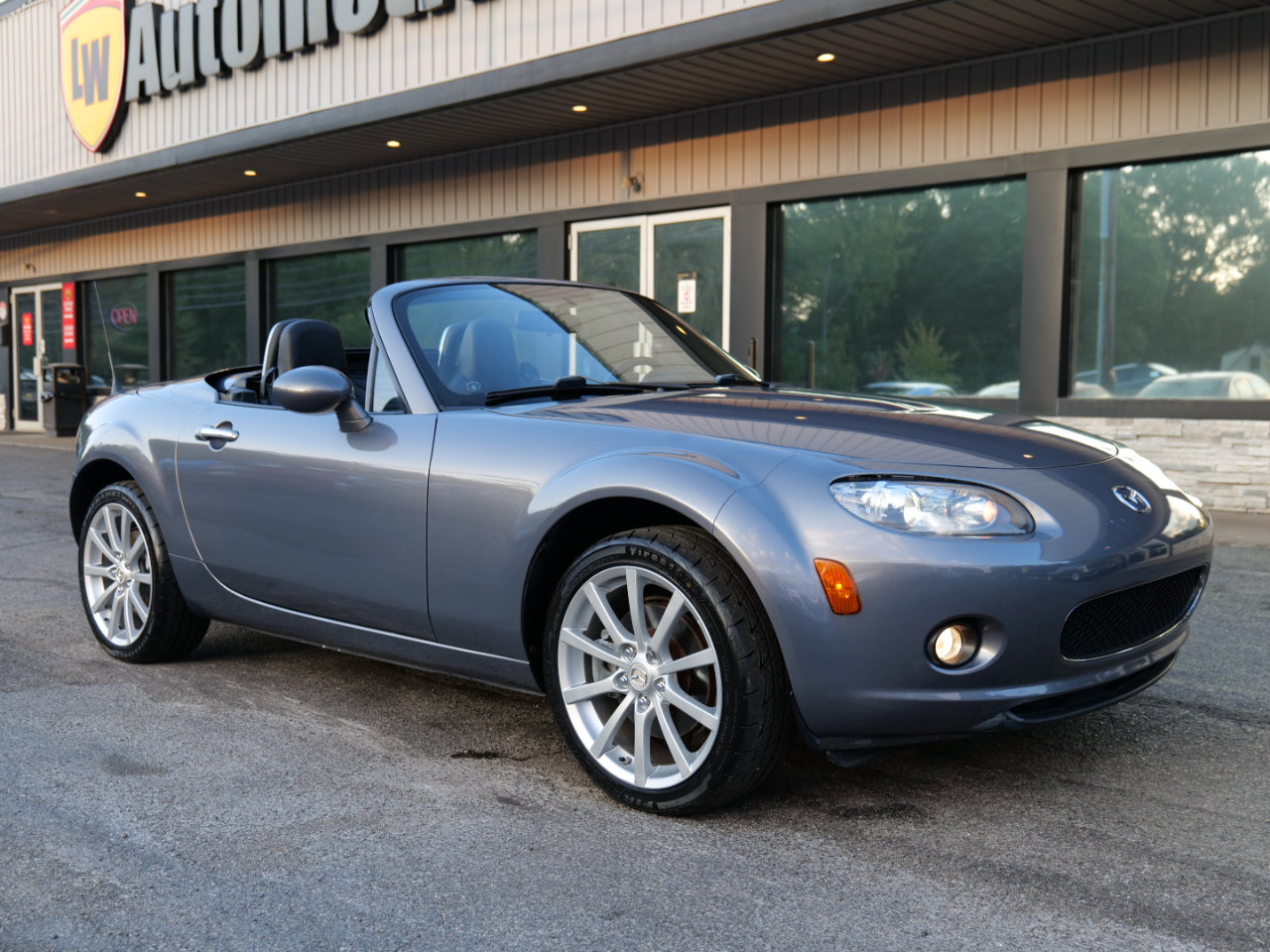 Used 2008 MAZDA MX-5 Miata Grand Touring w/ Premium Pkg image 57
