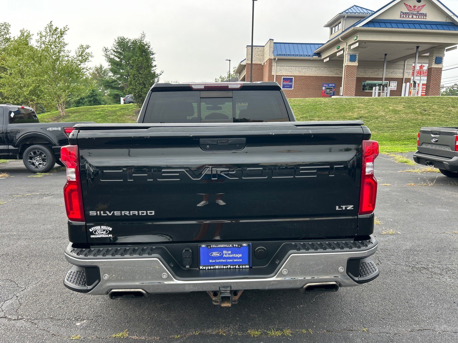 Used 2019 Chevrolet Silverado 1500 LTZ w/ LTZ Plus Package AWD/4WD image 11