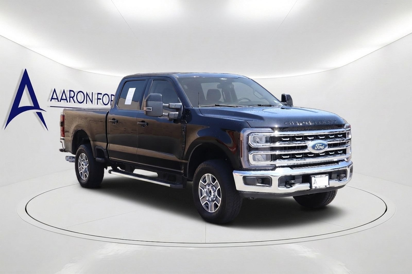 Used 2024 Ford F250 Lariat w/ FX4 Off-Road Package AWD/4WD image 3