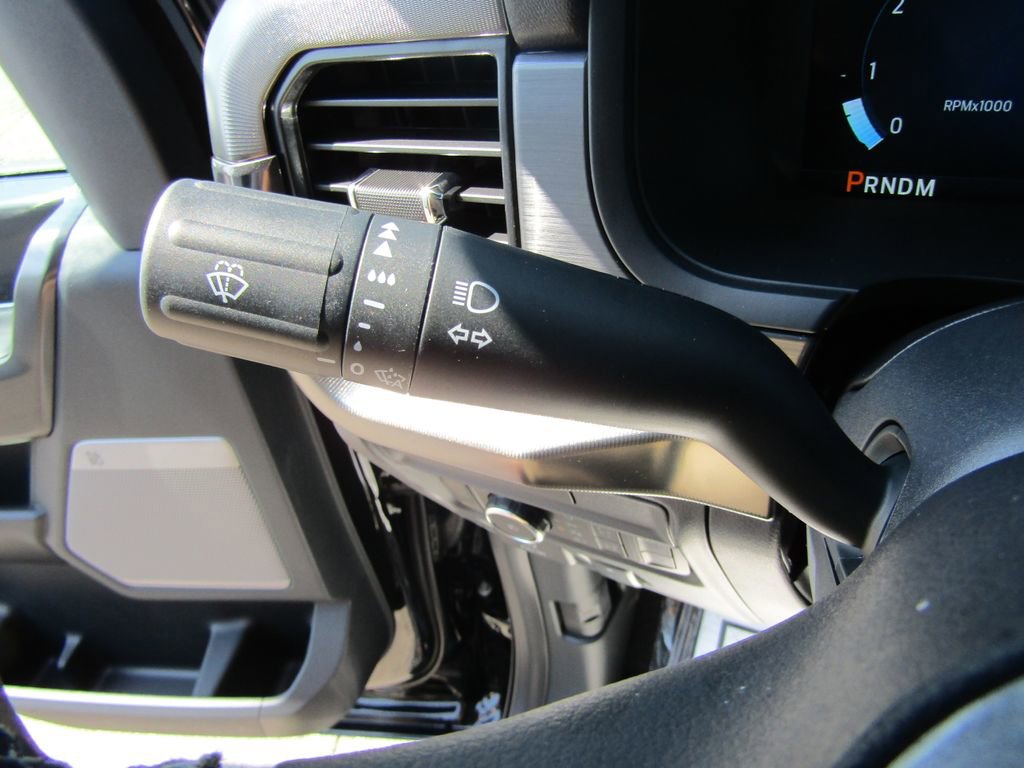 New 2025 Ford F150 Lariat w/ Equipment Group 501A Mid image 24