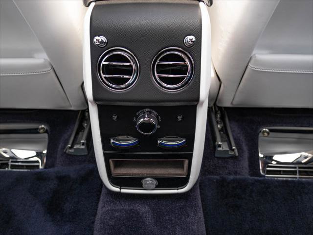 Certified 2019 Rolls-Royce Cullinan AWD/4WD image 38