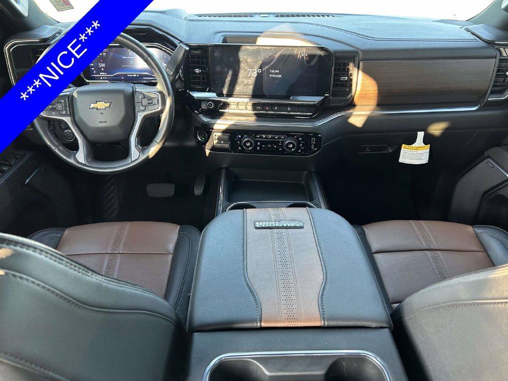 Used 2025 Chevrolet Silverado 2500 High Country w/ High Country Premium Package AWD/4WD image 13