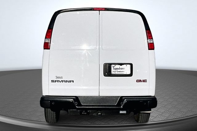 Used 2023 GMC Savana 3500 w/ Driver Convenience Package RWD image 5