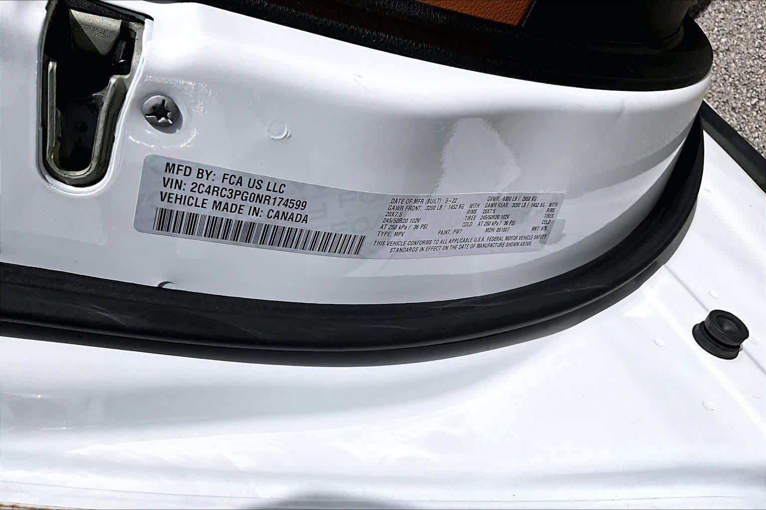 Used 2022 Chrysler Pacifica Pinnacle AWD/4WD image 35