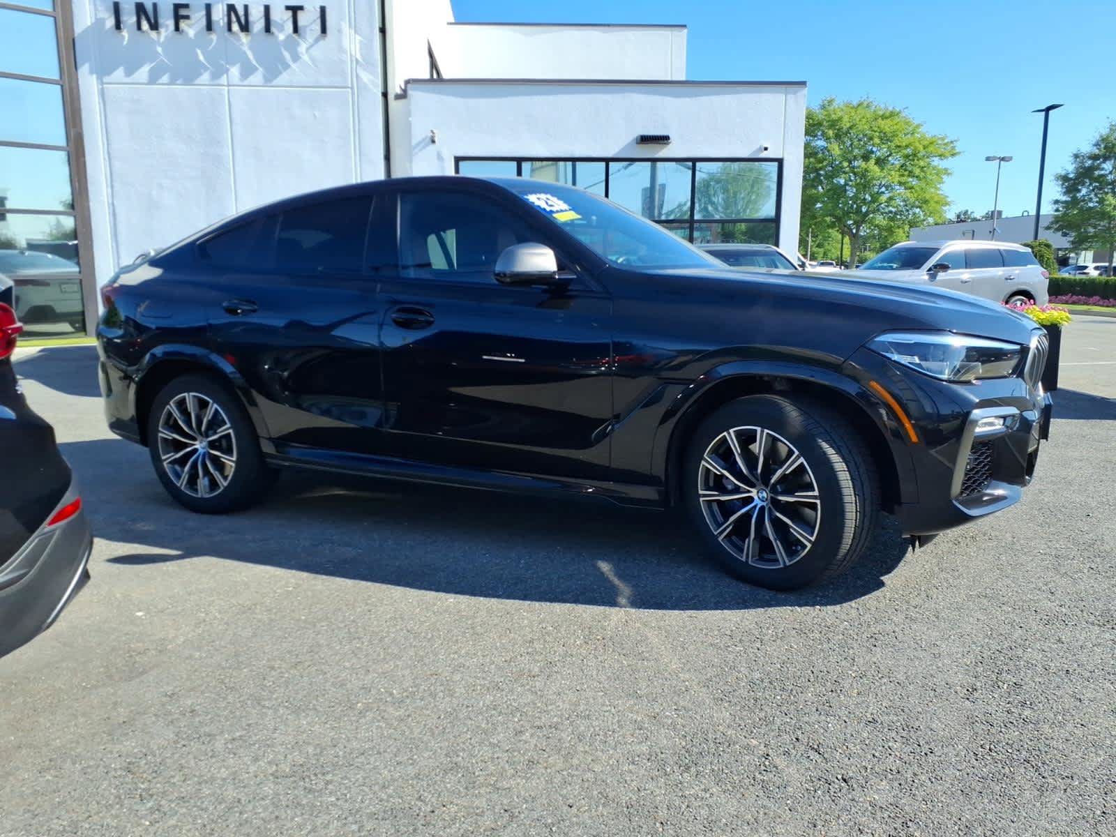 Used 2021 BMW X6 M50i w/ Premium Package AWD/4WD image 4