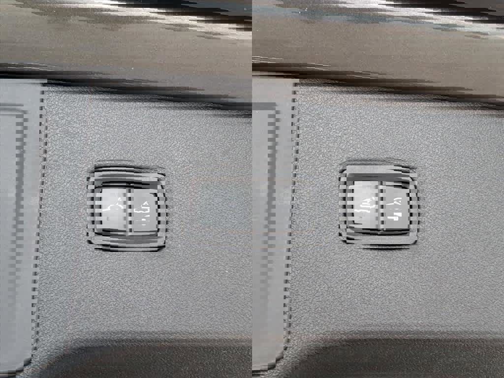 Used 2025 Porsche Cayenne E-Hybrid image 19