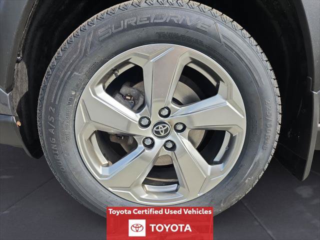 Certified 2021 Toyota RAV4 XLE Premium AWD/4WD image 16