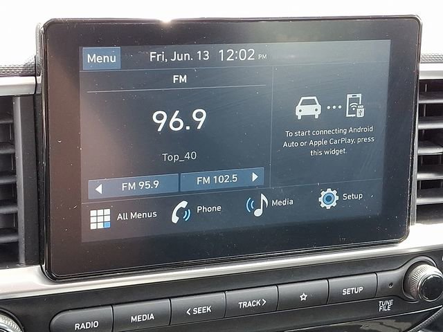 Used 2024 Hyundai Venue SEL image 18