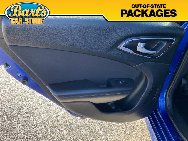 Used 2016 Chrysler 200 Limited FWD image 16