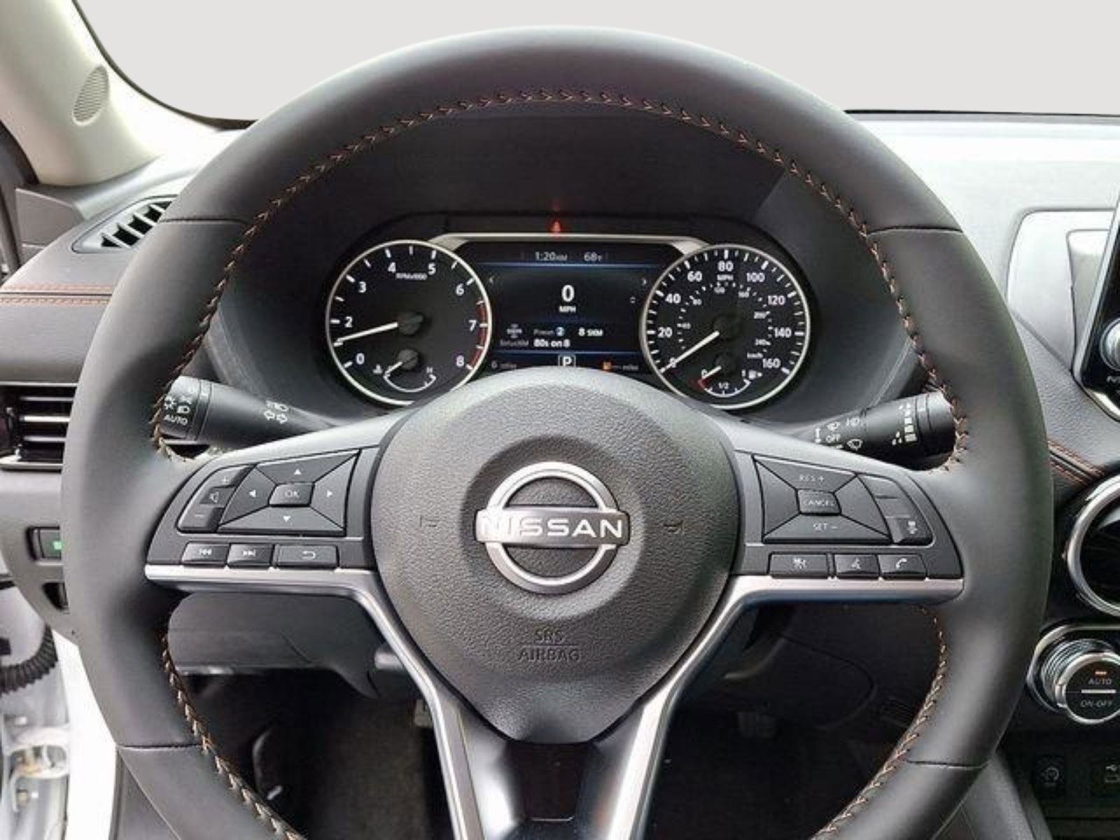 New 2025 Nissan Sentra SR w/ Midnight Edition FWD image 13