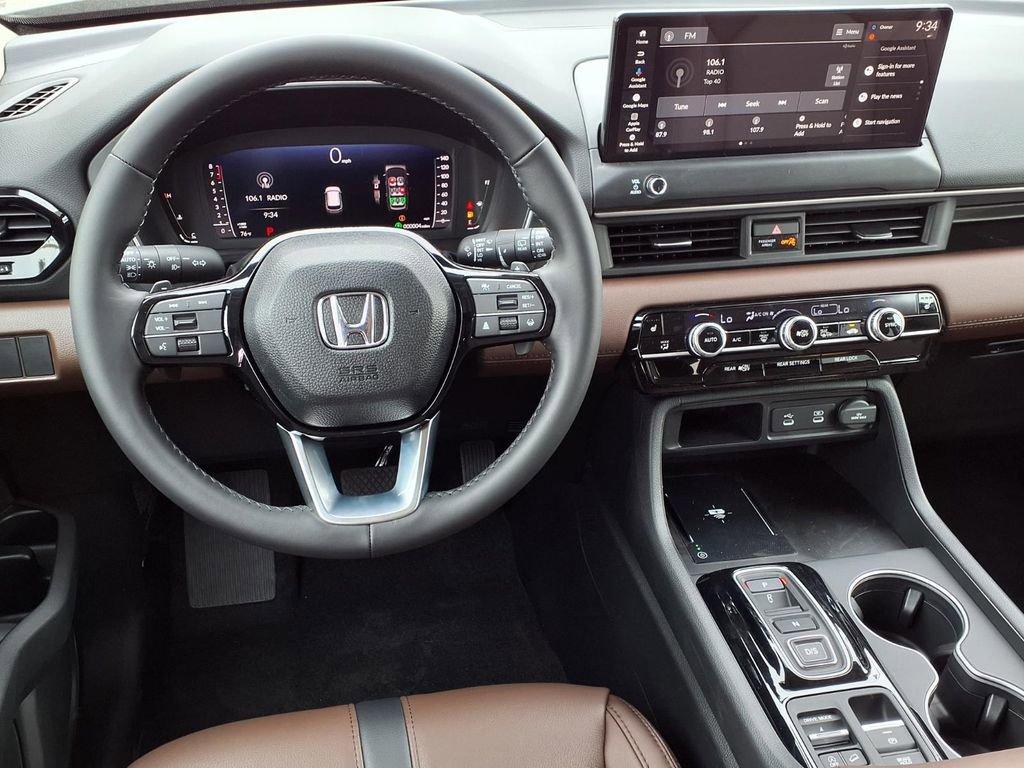 New 2026 Honda Pilot Touring image 13
