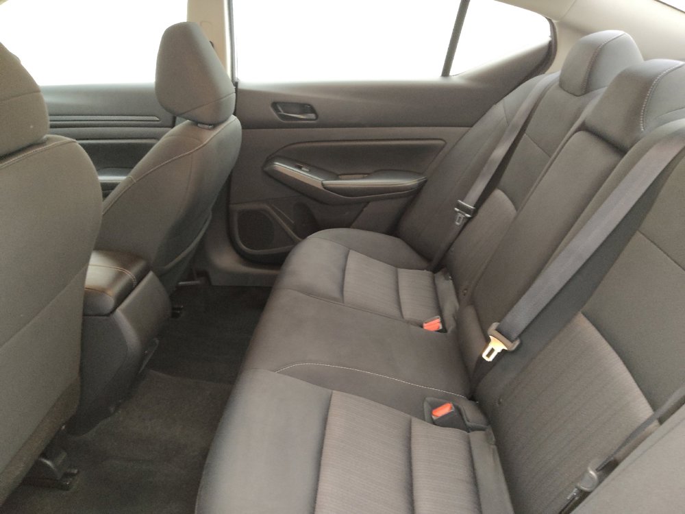 Used 2024 Nissan Altima 2.5 SV image 18