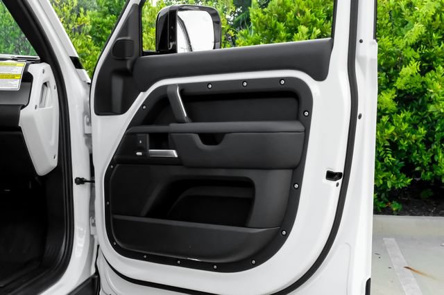 New 2026 Land Rover Defender 110 X-Dynamic SE AWD/4WD image 50