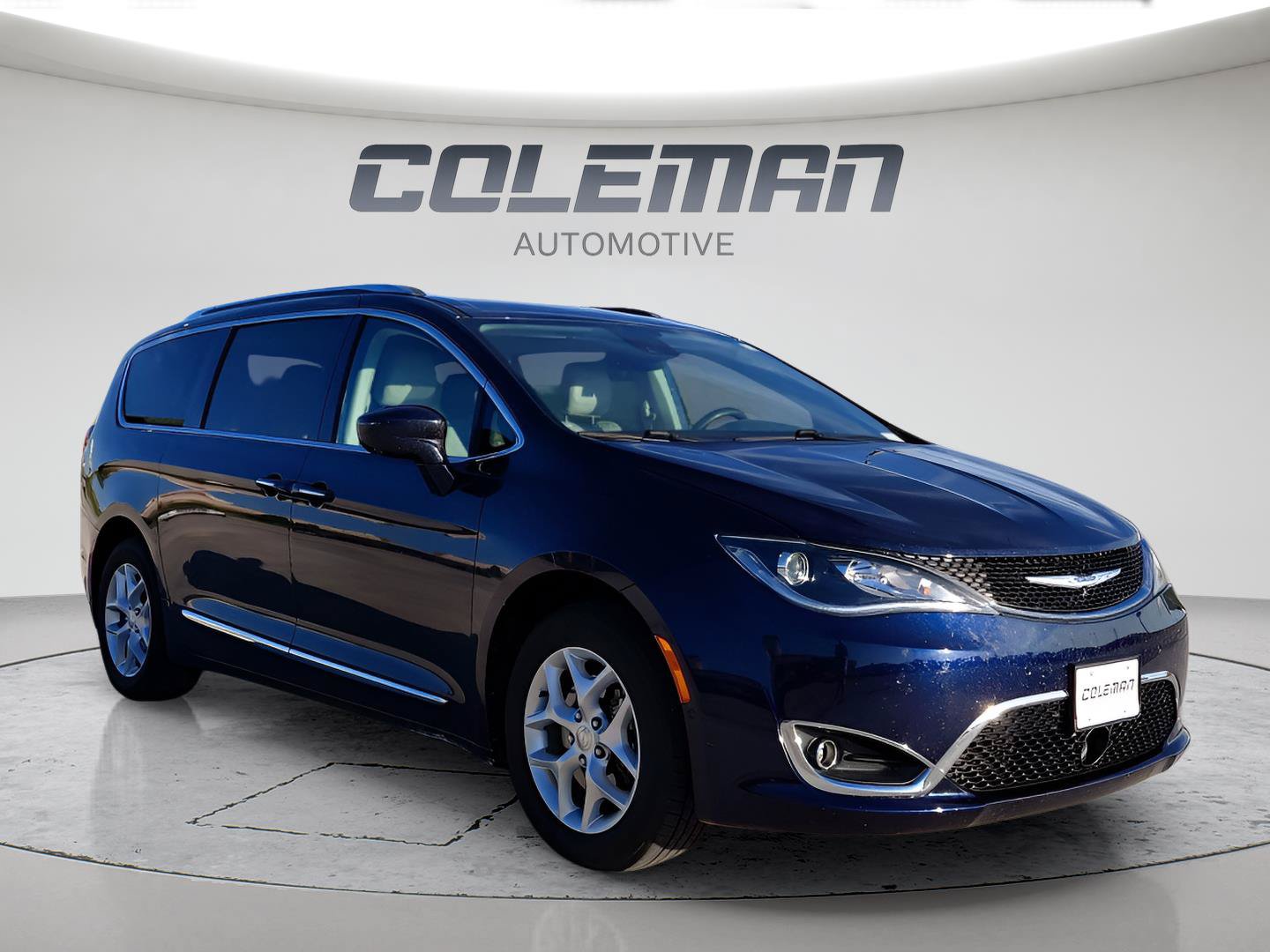 Used 2017 Chrysler Pacifica Touring-L Plus w/ Advanced Safetytec Group FWD image 7