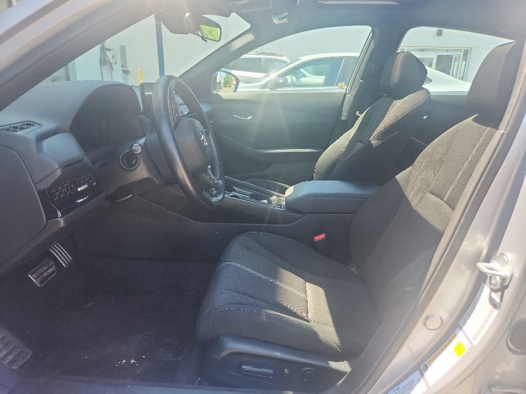 Used 2023 Honda Accord Sport image 13