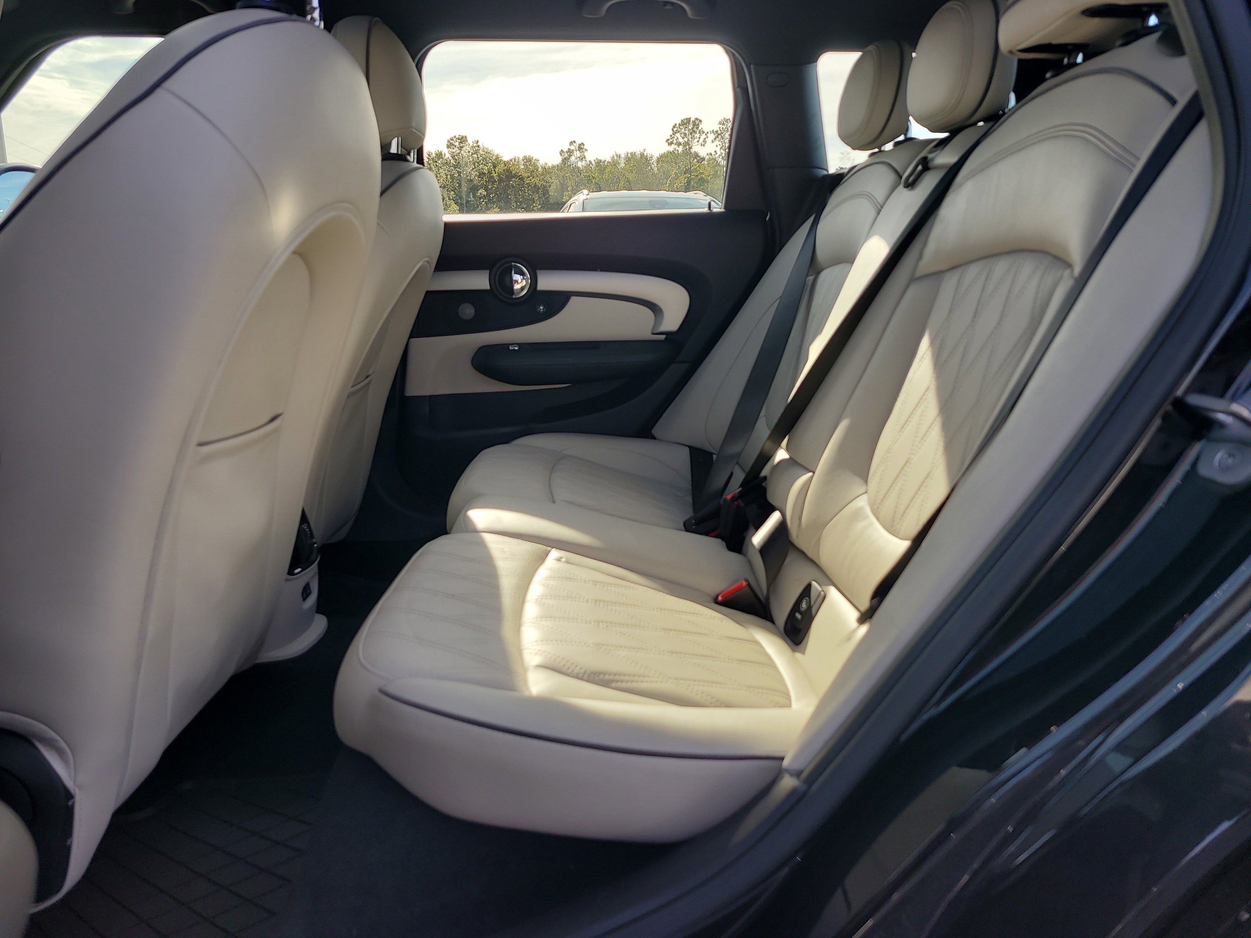 Used 2023 MINI Cooper Clubman S image 11