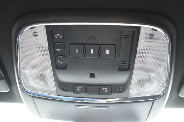 Used 2022 Dodge Charger R/T w/ Plus Group RWD image 36