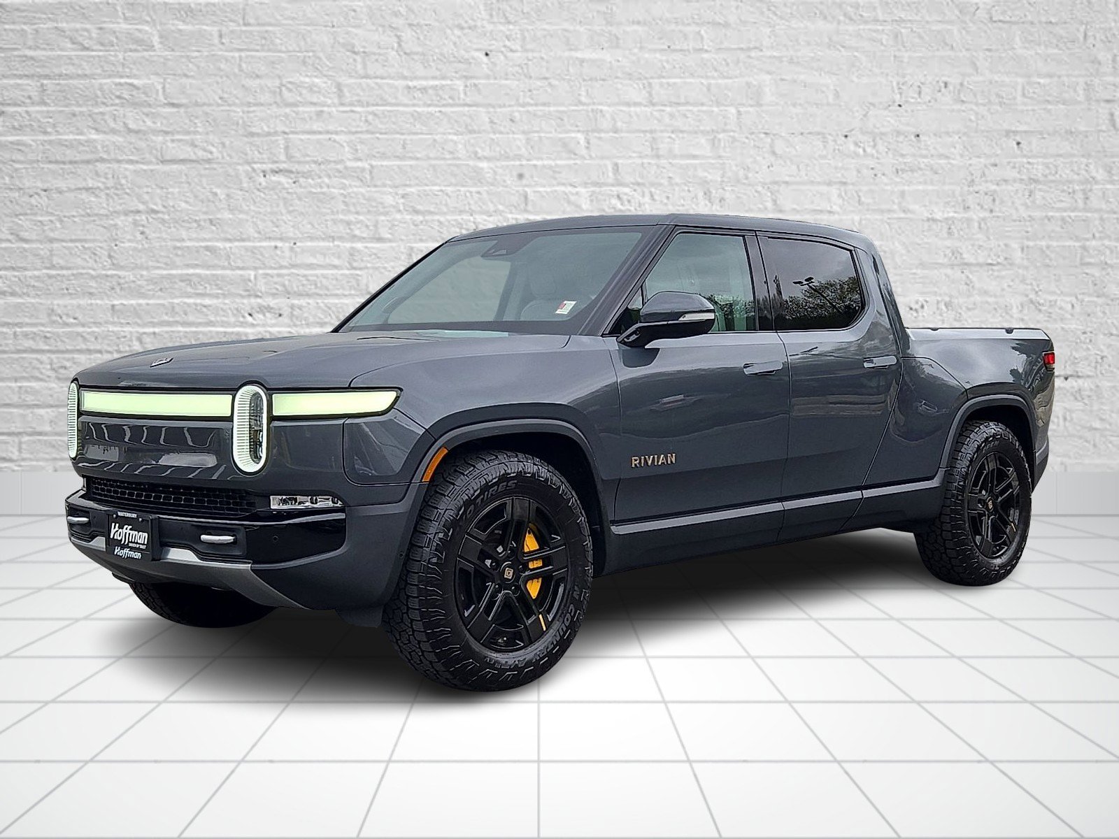 Used 2023 Rivian R1T Adventure AWD/4WD image 3