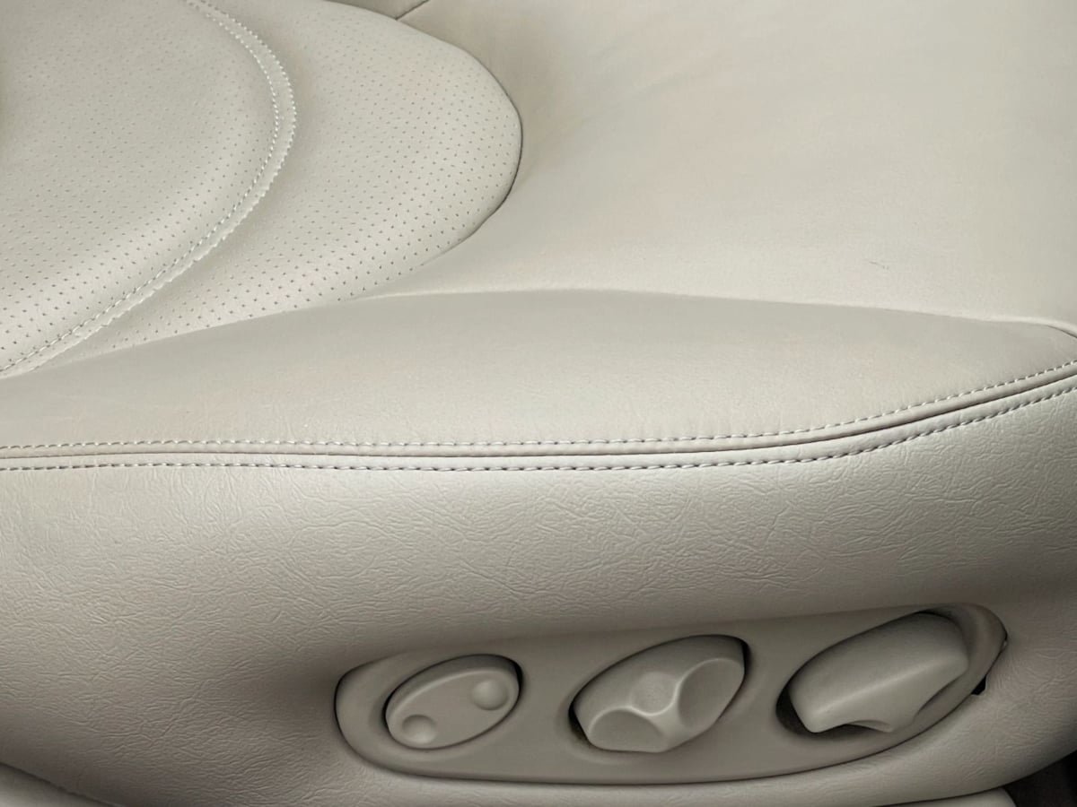 Used 2002 Jaguar XK8 Convertible RWD image 20