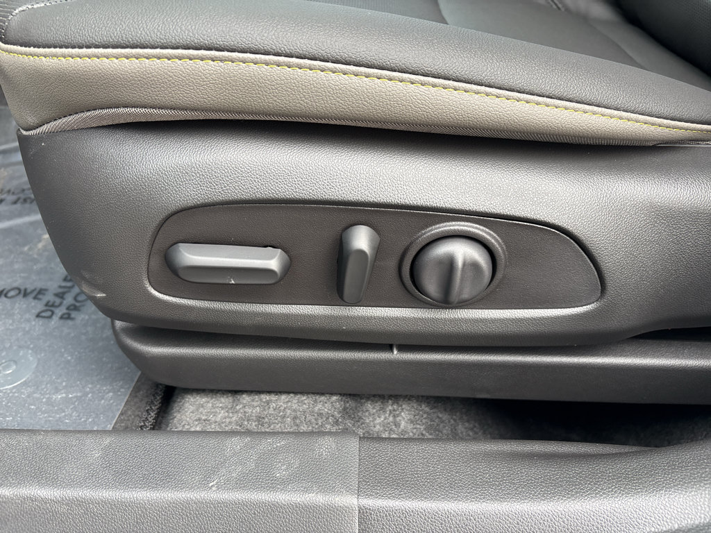 New 2026 Chevrolet Trax ACTIV w/ Sunroof Package FWD image 12