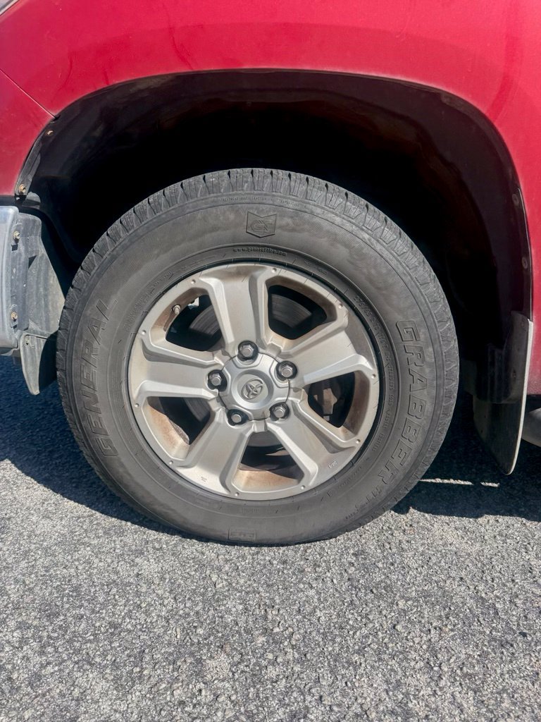 Used 2014 Toyota Tundra SR5 w/ SR5 Upgrade Package RWD image 10