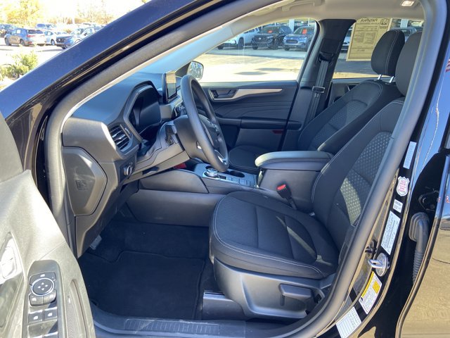 Used 2025 Ford Escape Active image 33