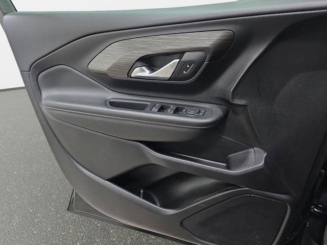 Used 2024 GMC Terrain SLE AWD/4WD image 25