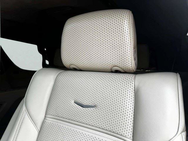 Used 2021 Cadillac Escalade Premium Luxury Platinum AWD/4WD image 47