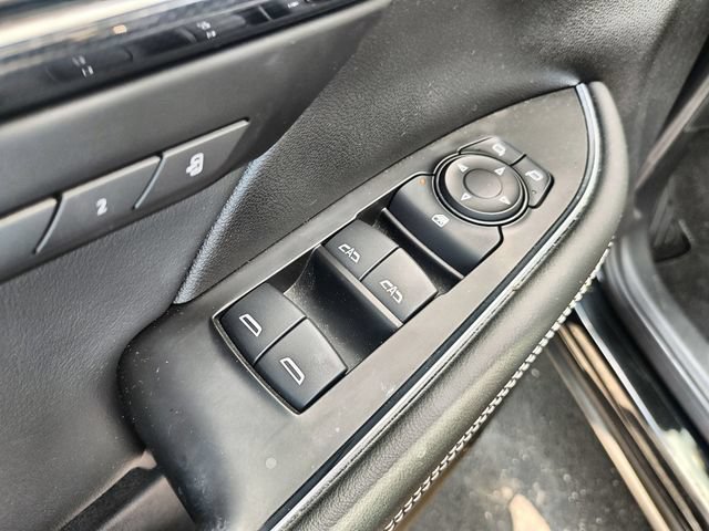Used 2023 Buick Envision Essence FWD image 13