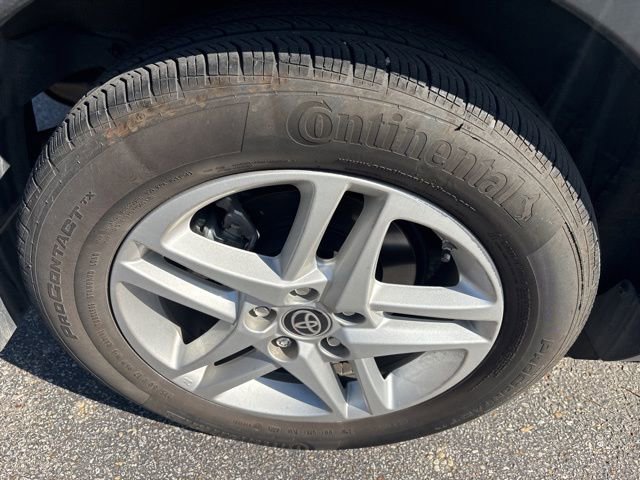 Used 2021 Toyota C-HR LE image 14