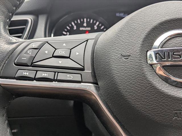 Used 2017 Nissan Rogue SL w/ SL Premium Package image 11