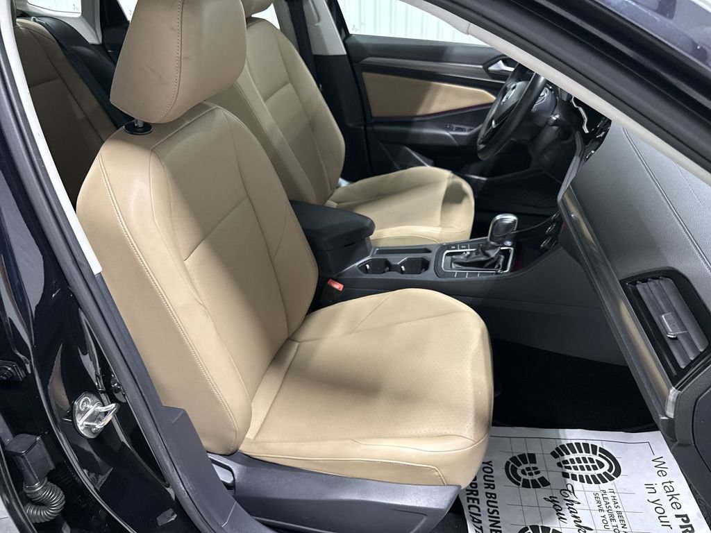 Used 2019 Volkswagen Jetta SEL FWD image 29