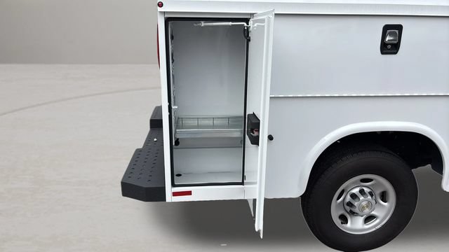 New 2025 Chevrolet Express 3500 w/ Power Convenience Package RWD image 23