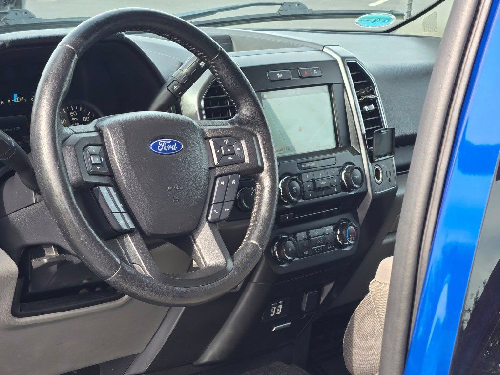 Used 2018 Ford F150 XLT w/ Equipment Group 302A Luxury AWD/4WD image 27