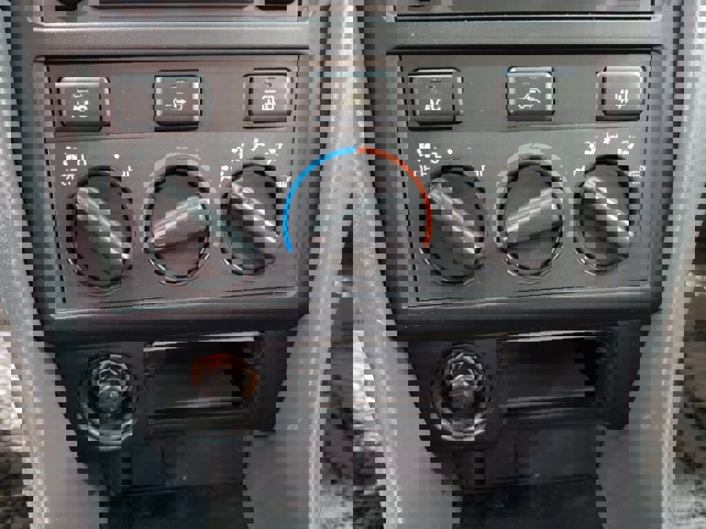 Used 2001 Toyota Camry LE image 23