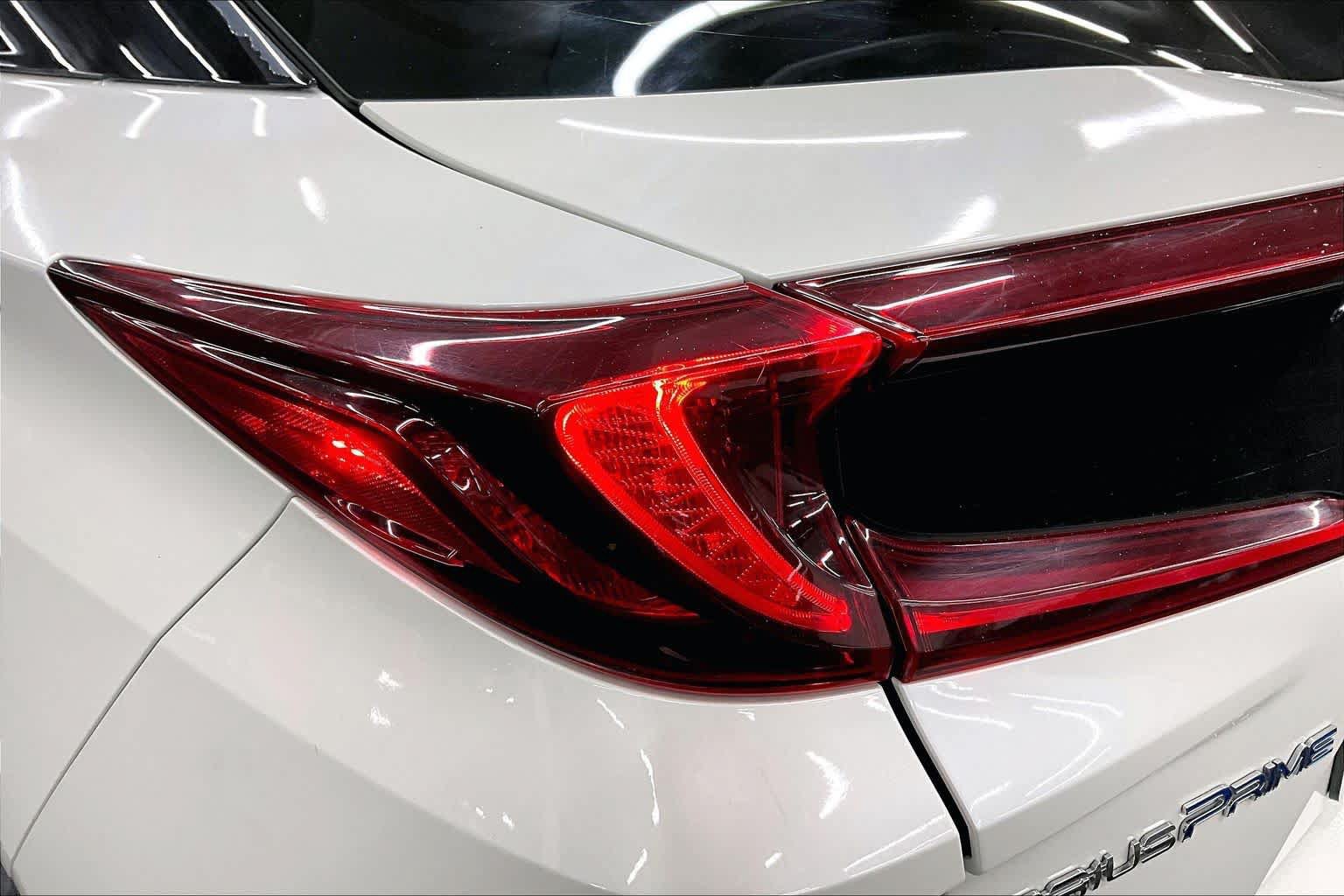 Used 2018 Toyota Prius Prime Advanced FWD image 28