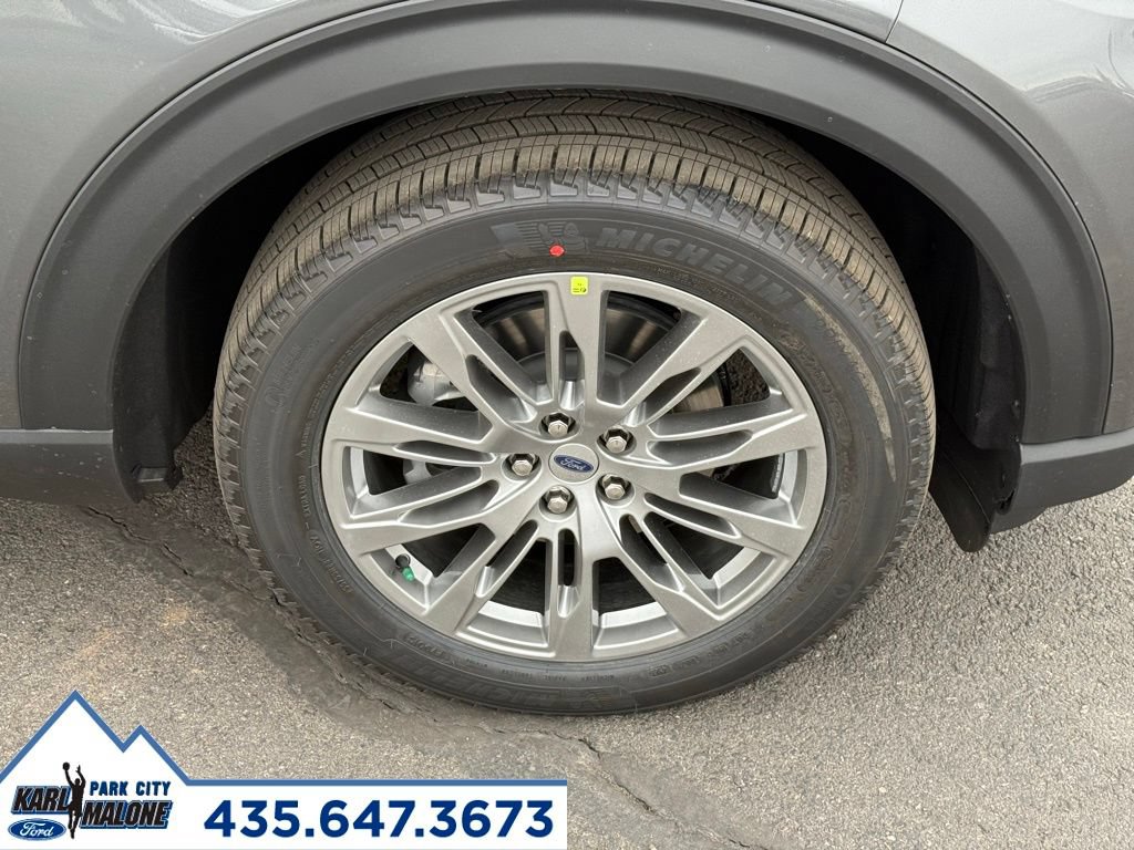 Used 2026 Ford Explorer Active w/ Active Comfort Package AWD/4WD image 8