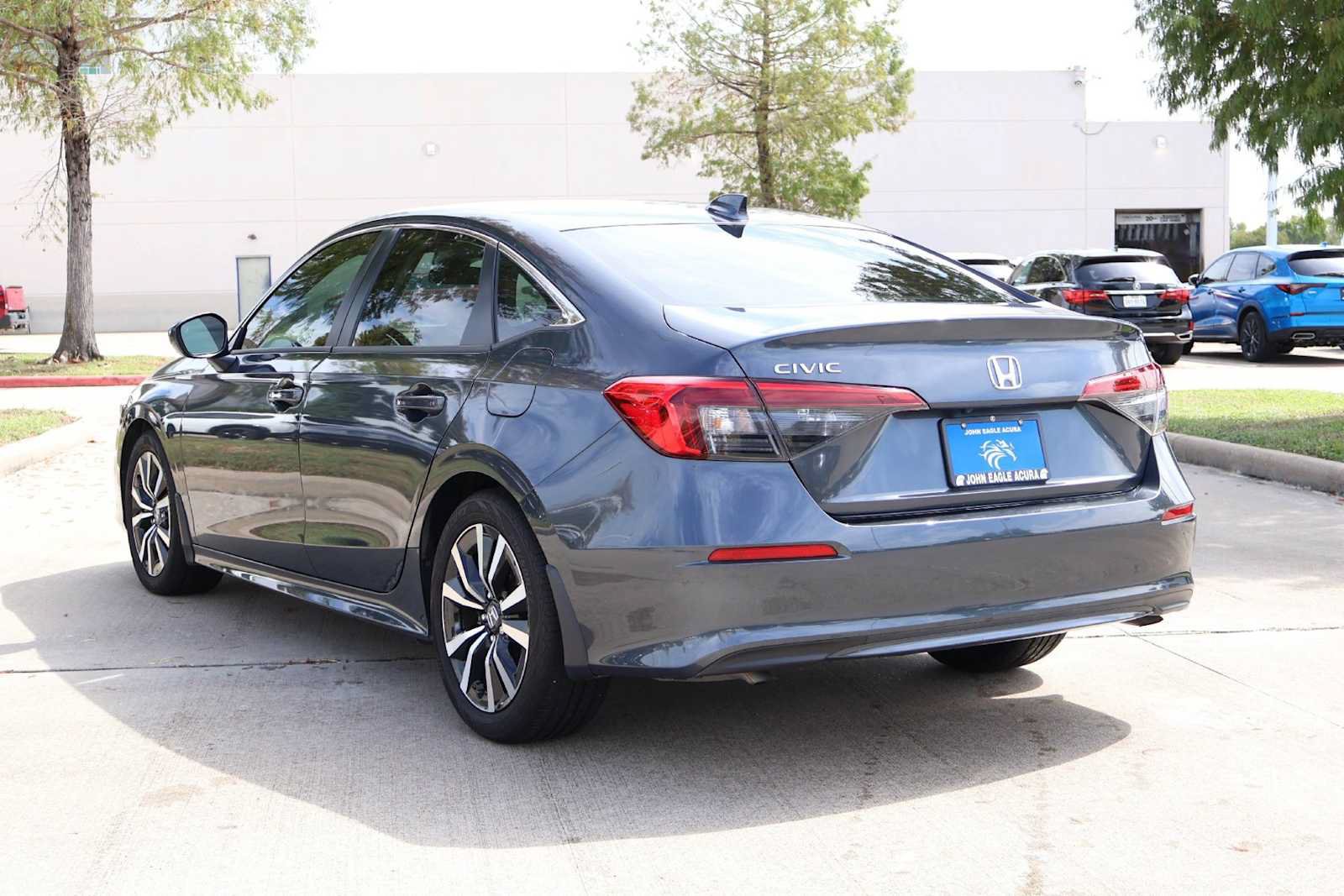 Used 2024 Honda Civic EX image 4