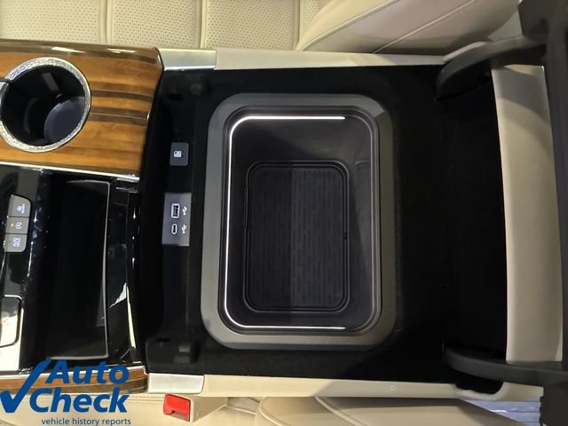 Used 2025 Cadillac Escalade ESV Sport Platinum w/ LPO, Floor Liner Package AWD/4WD image 28