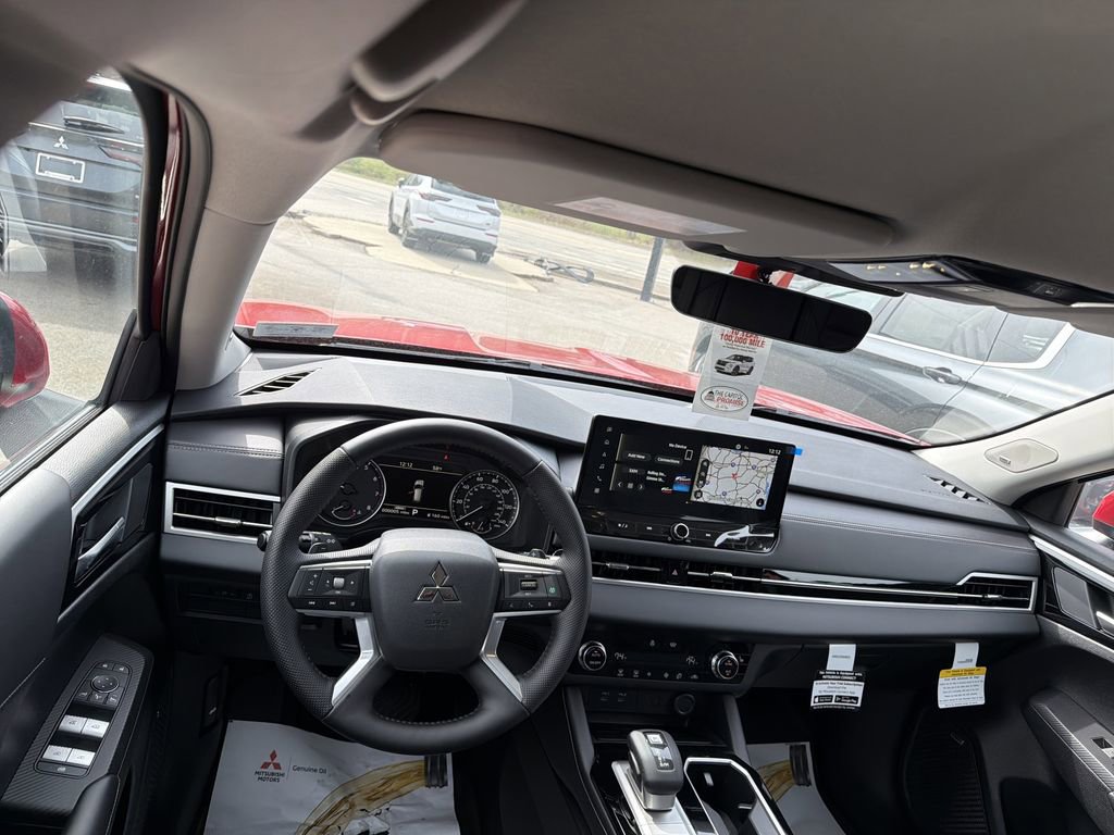 New 2026 Mitsubishi Outlander SE AWD/4WD image 14