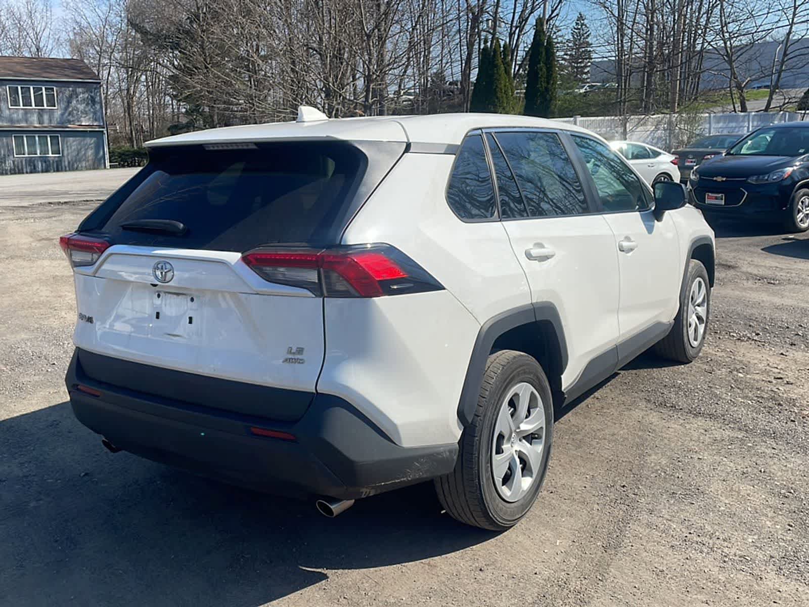 Certified 2022 Toyota RAV4 LE AWD/4WD image 10