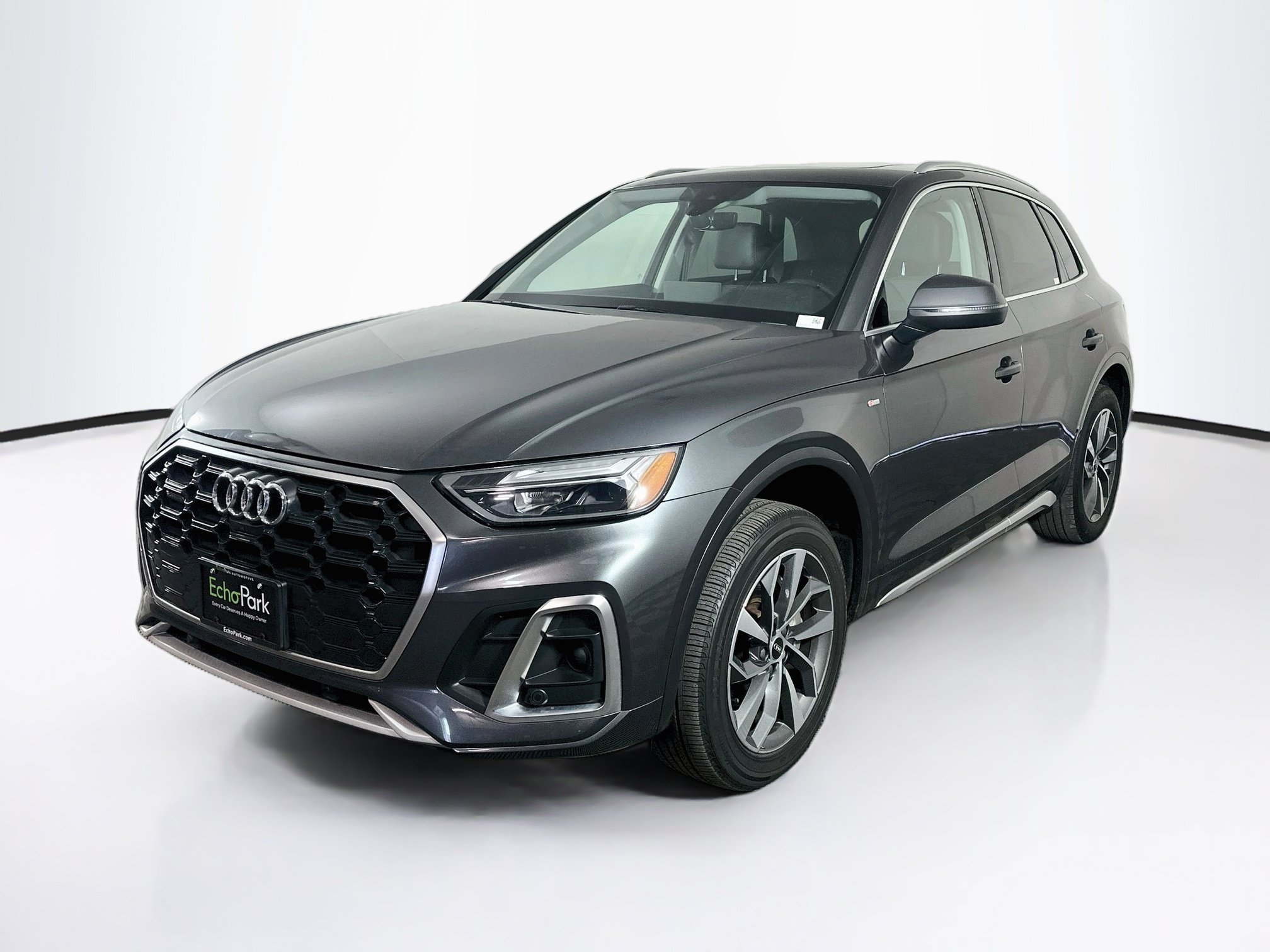 Used 2023 Audi Q5 2.0T Premium Plus w/ Premium Plus Package AWD/4WD image 3