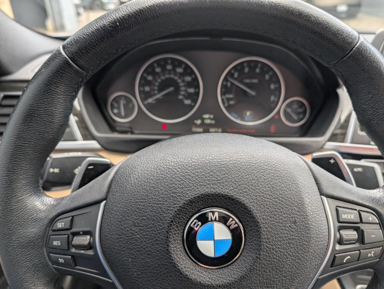 Used 2017 BMW 330e RWD image 13