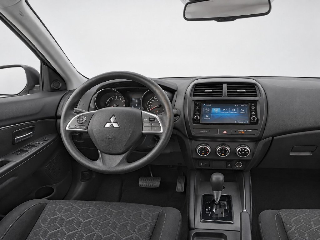 Used 2024 Mitsubishi Outlander Sport ES AWD/4WD image 35