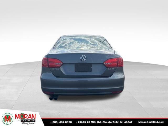 Used 2013 Volkswagen Jetta SE FWD image 4