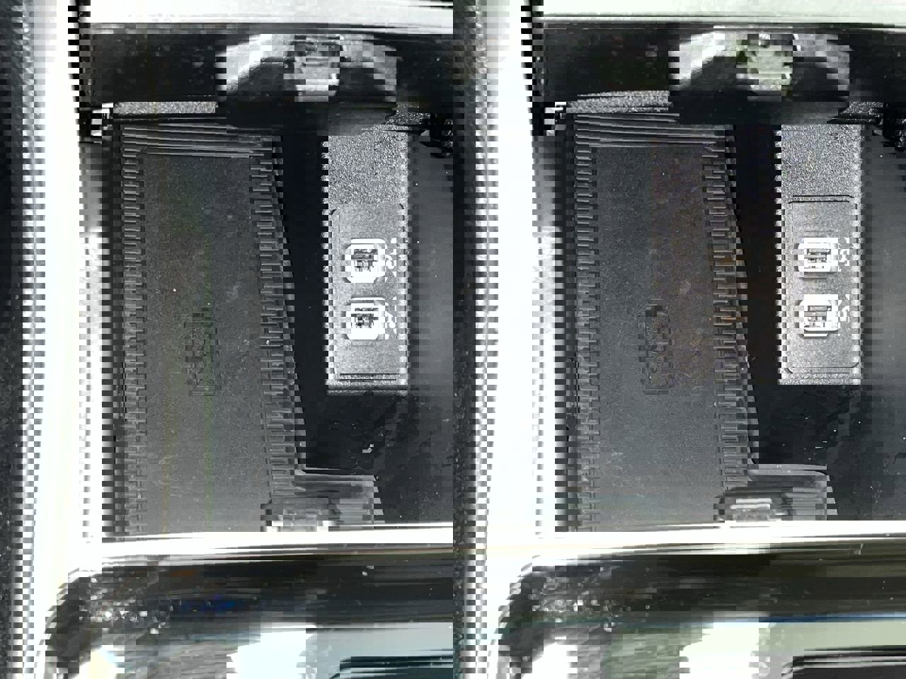 Used 2019 Ford Edge SEL w/ Equipment Group 201A image 27