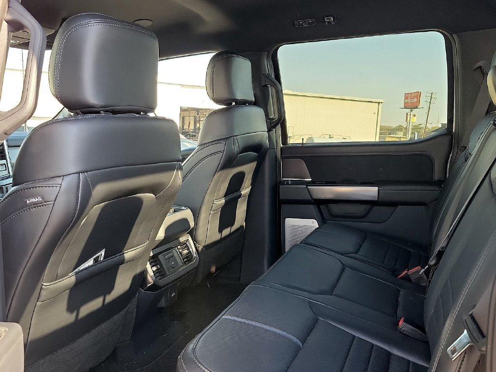 Used 2026 Ford F250 Platinum AWD/4WD image 10